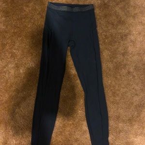 Black lululemon leggings